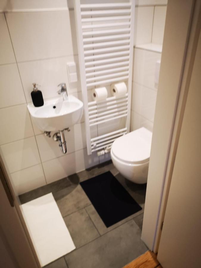 Kinderklinik 600M Zum Bahnhof 2A Siegen Buitenkant foto